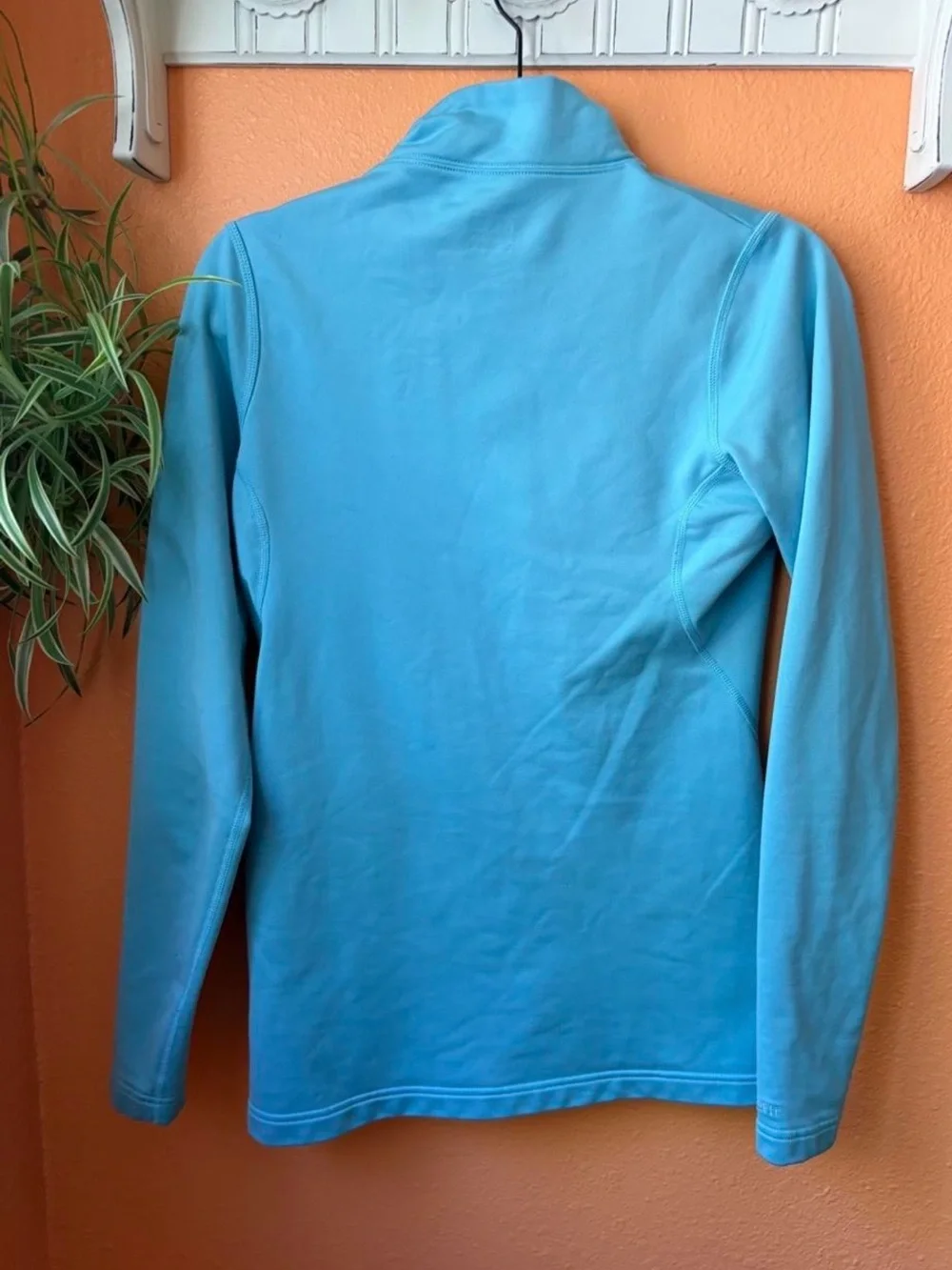 Nike woman’s  Aqua Blue Quarter-Zip Pullover